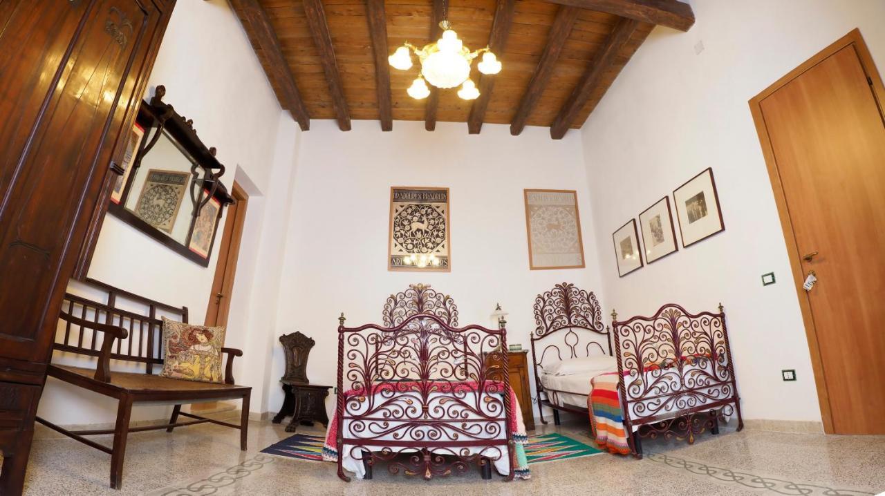 B&B Manca1Fiorino Buseto Palizzolo Δωμάτιο φωτογραφία